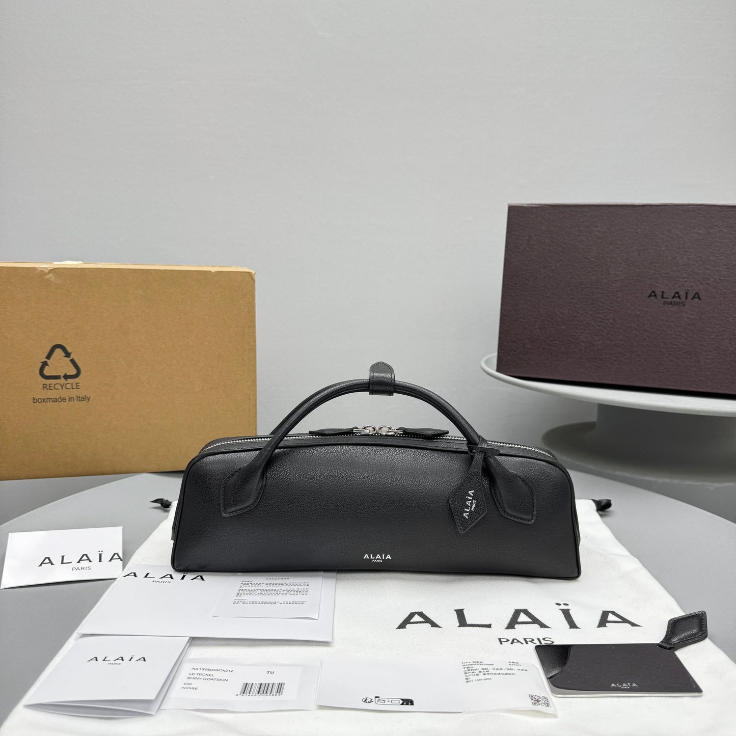 ALAIA LE TECKEL CLUTCH