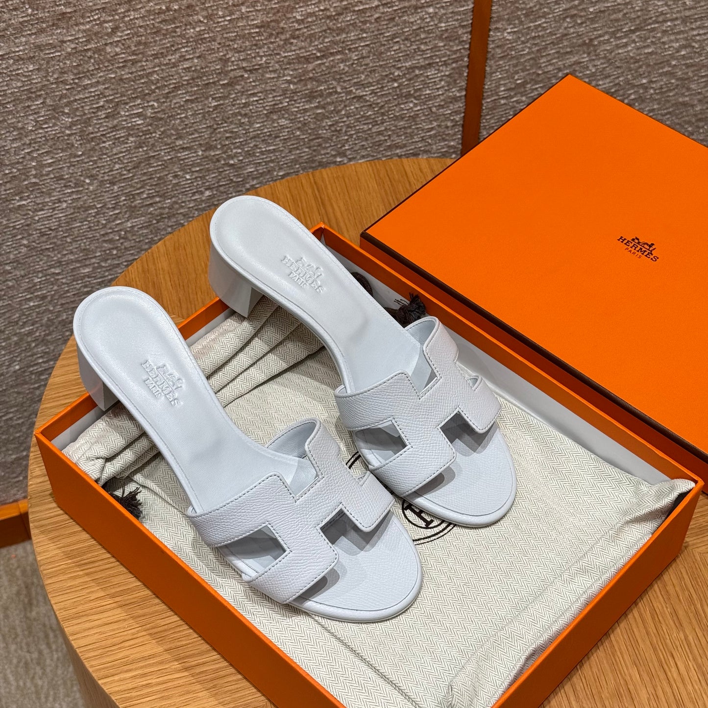 HERM OASIS SANDALS