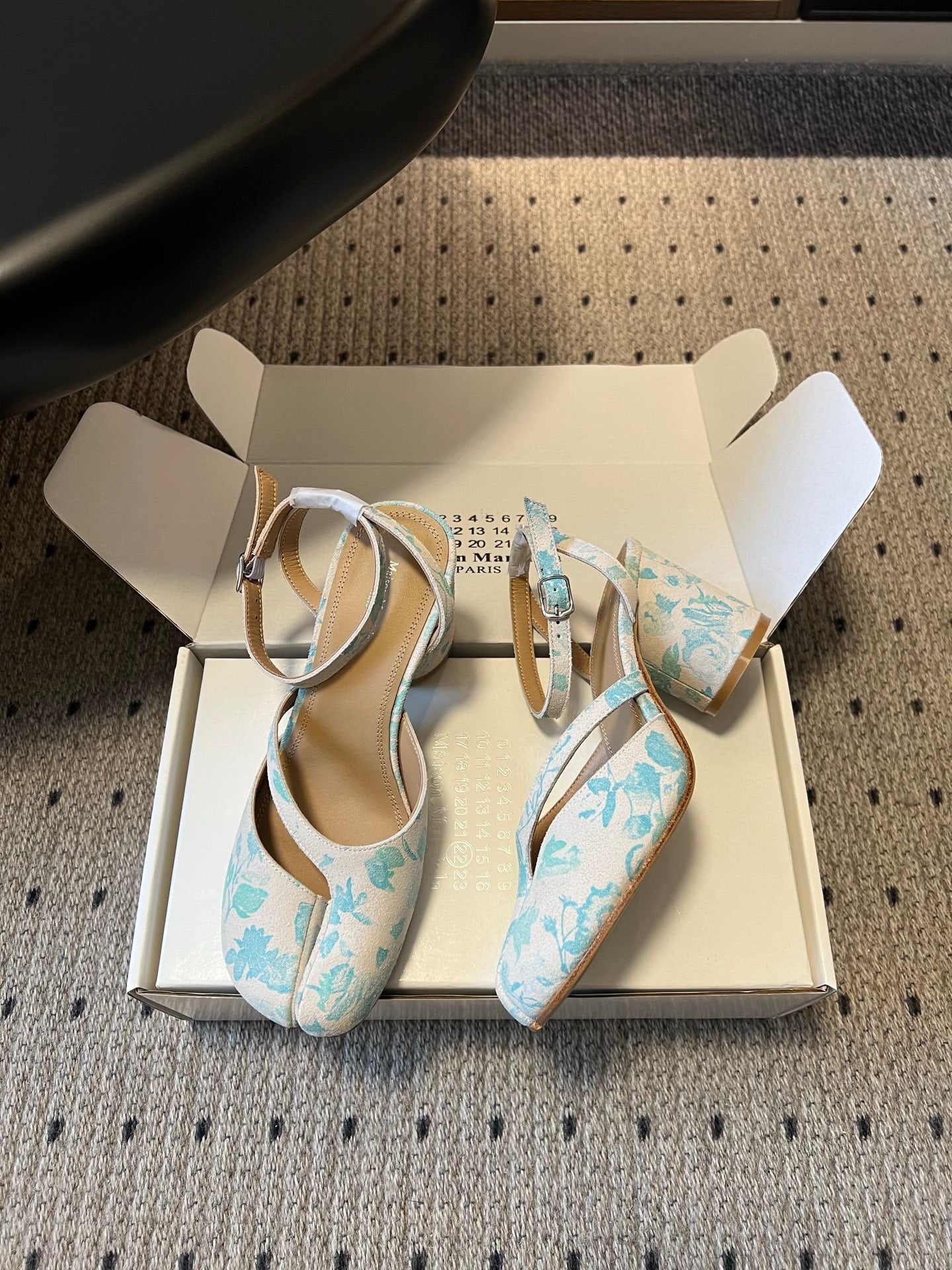 MAISON M TABI PUMPS