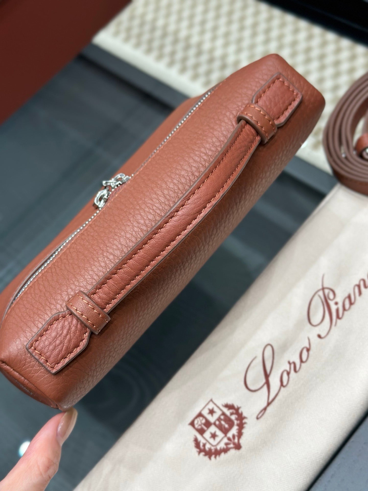 LORO P EXTRA POCKET L19 BAG