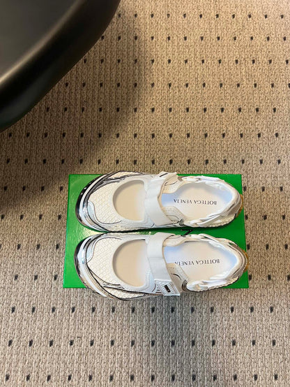 BOTT V ORBIT SNEAKER