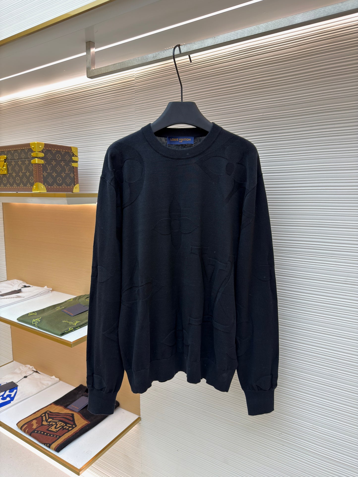LOU JUMPER