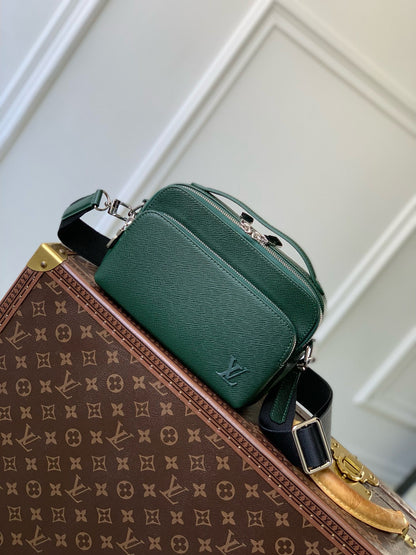 LOU AVENUE MESSENGER BAG