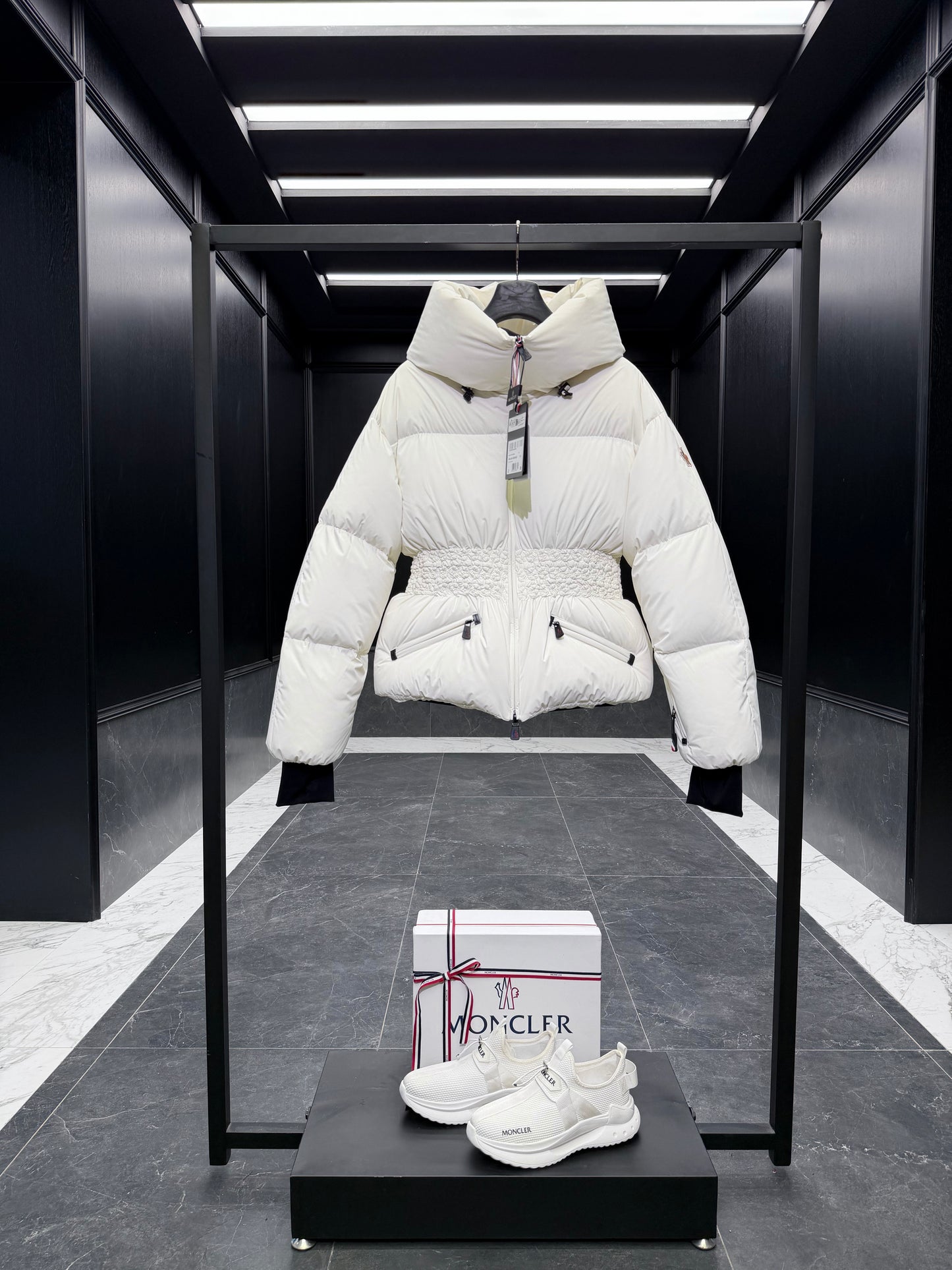 MONC WOLLEMI JACKET