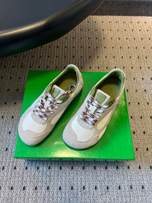 BOTT V ORBIT SNEAKER