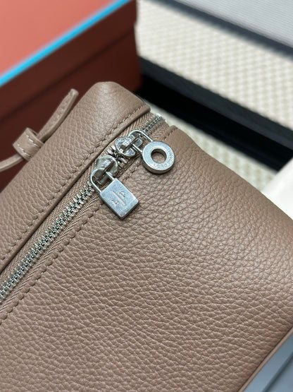 LORO P EXTRA POCKET L19 BAG