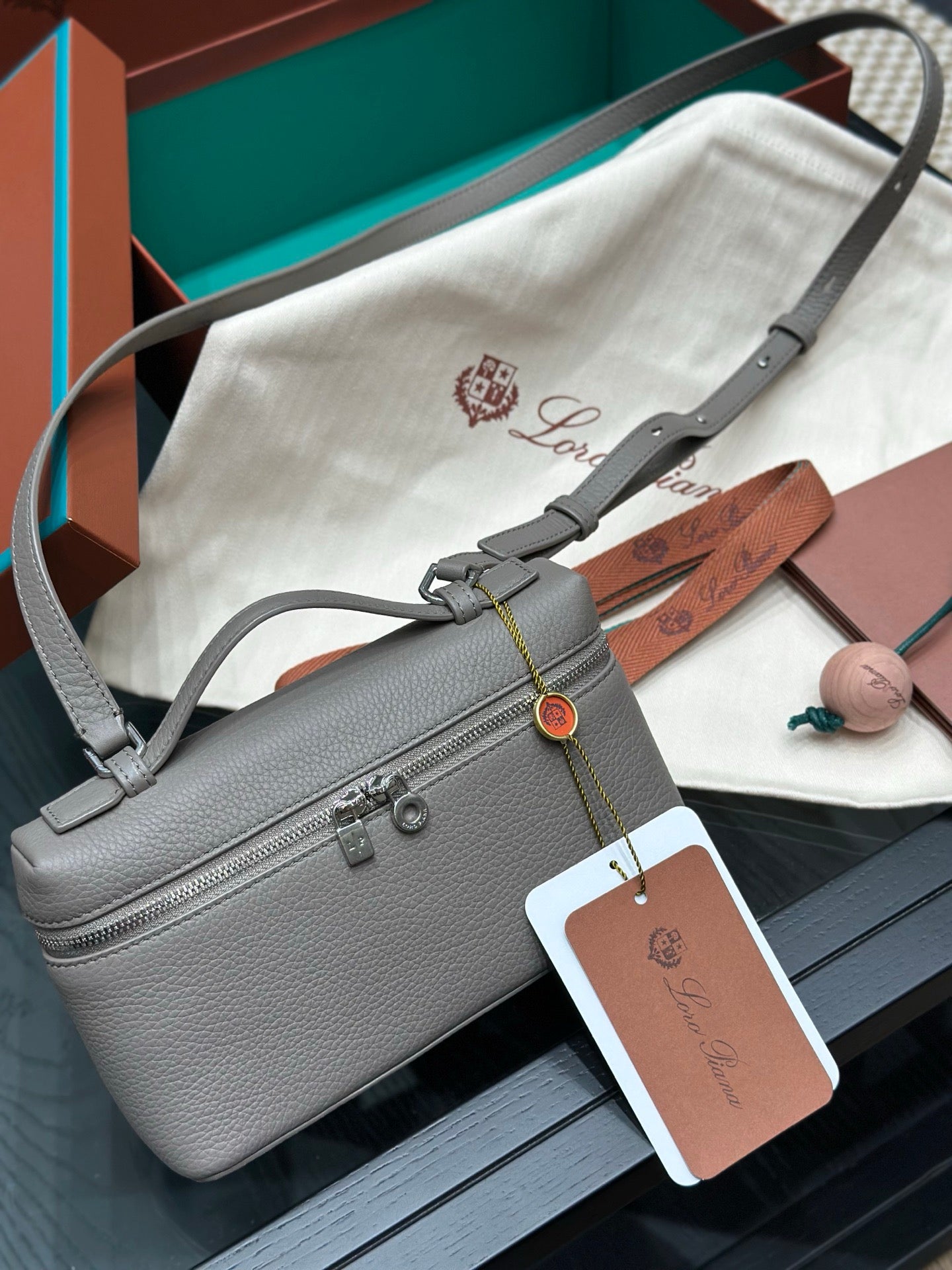 LORO P EXTRA POCKET L19 BAG