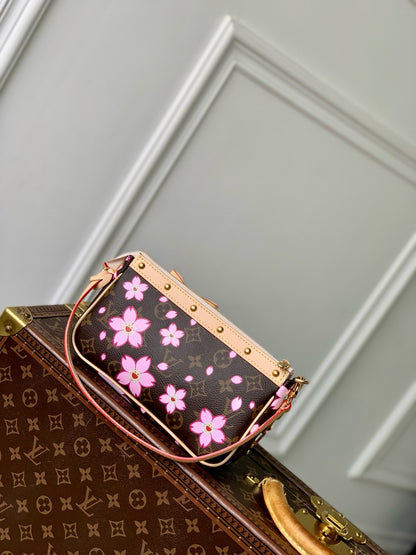 LOU x MURAKAMI POCHETTE BAG