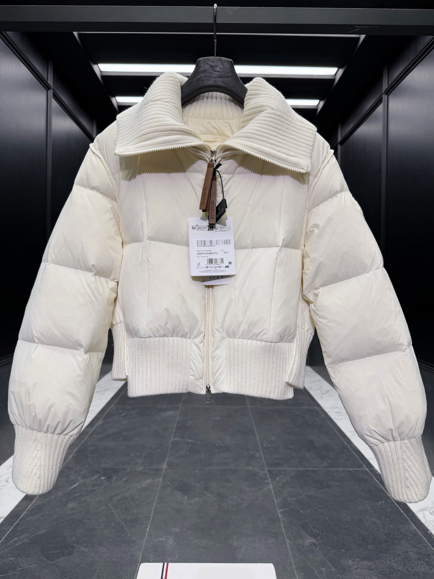 MONC JADEITE JACKET