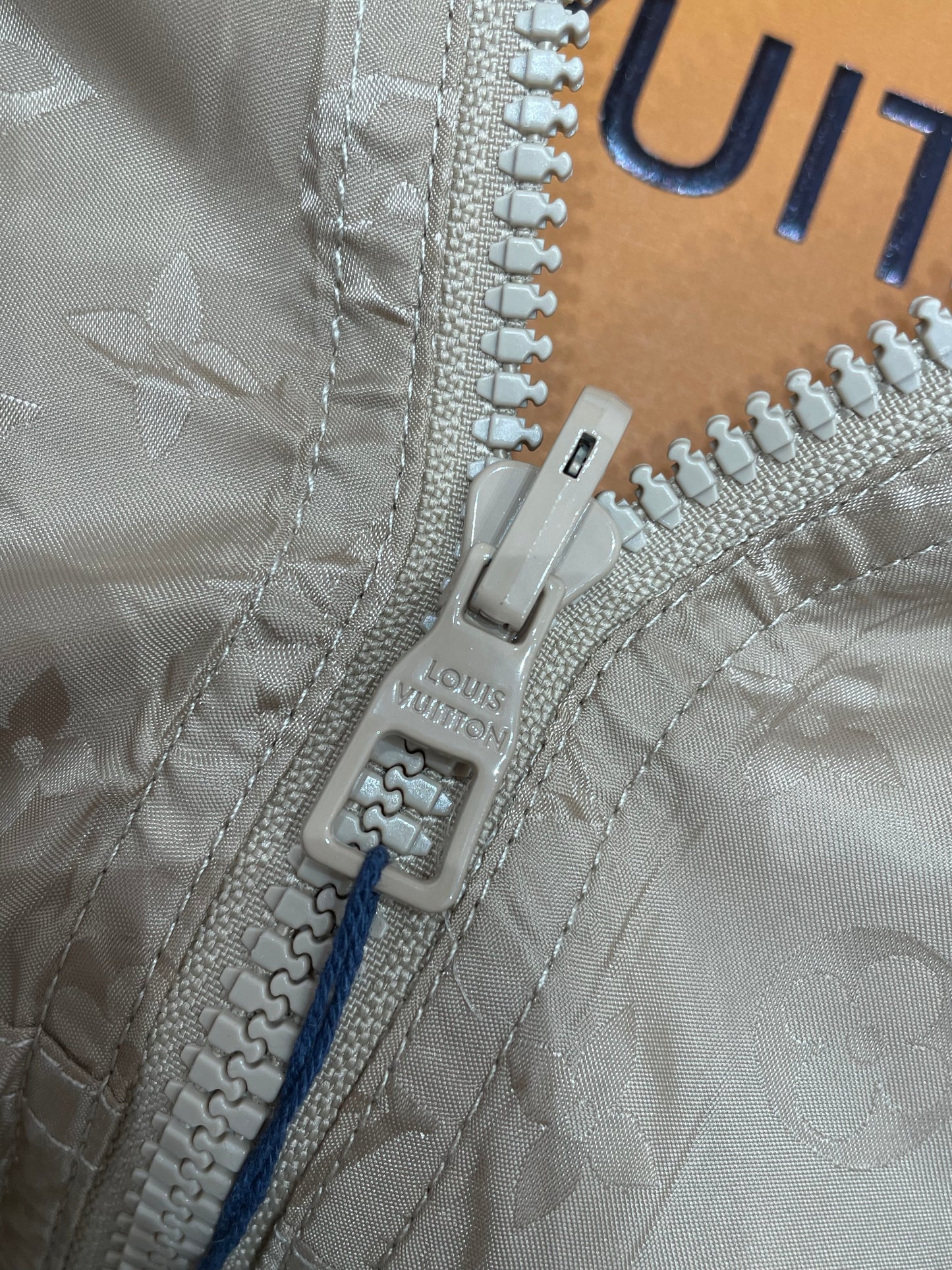 LOU JACKET