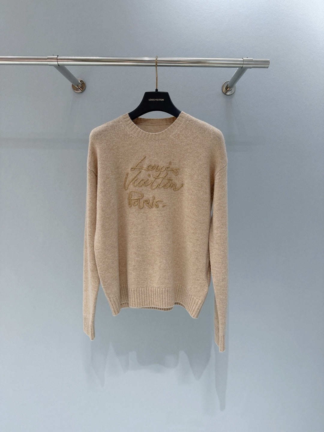 LOU JUMPER