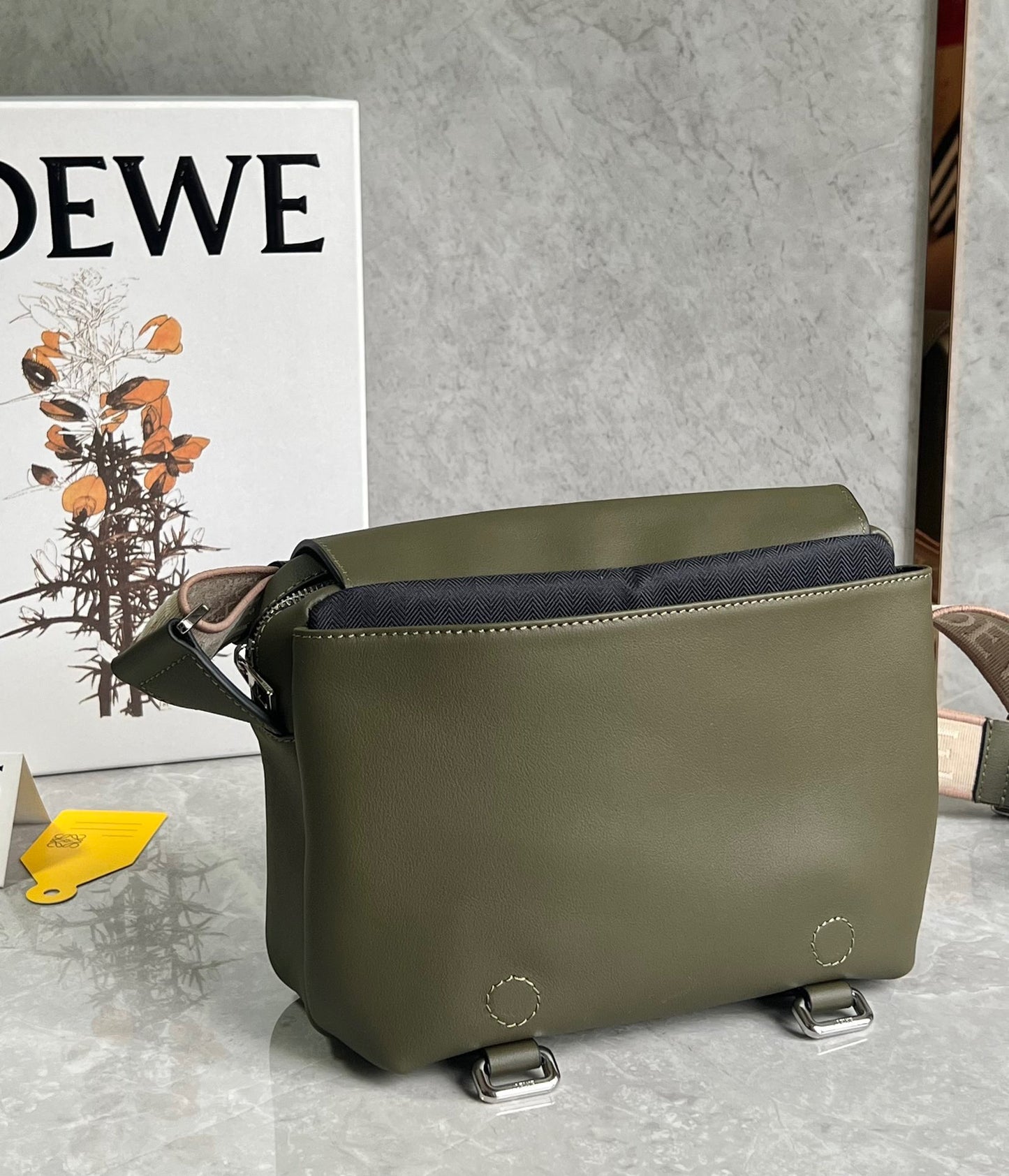 LOEW XS MILITARY MESSENGER BAG