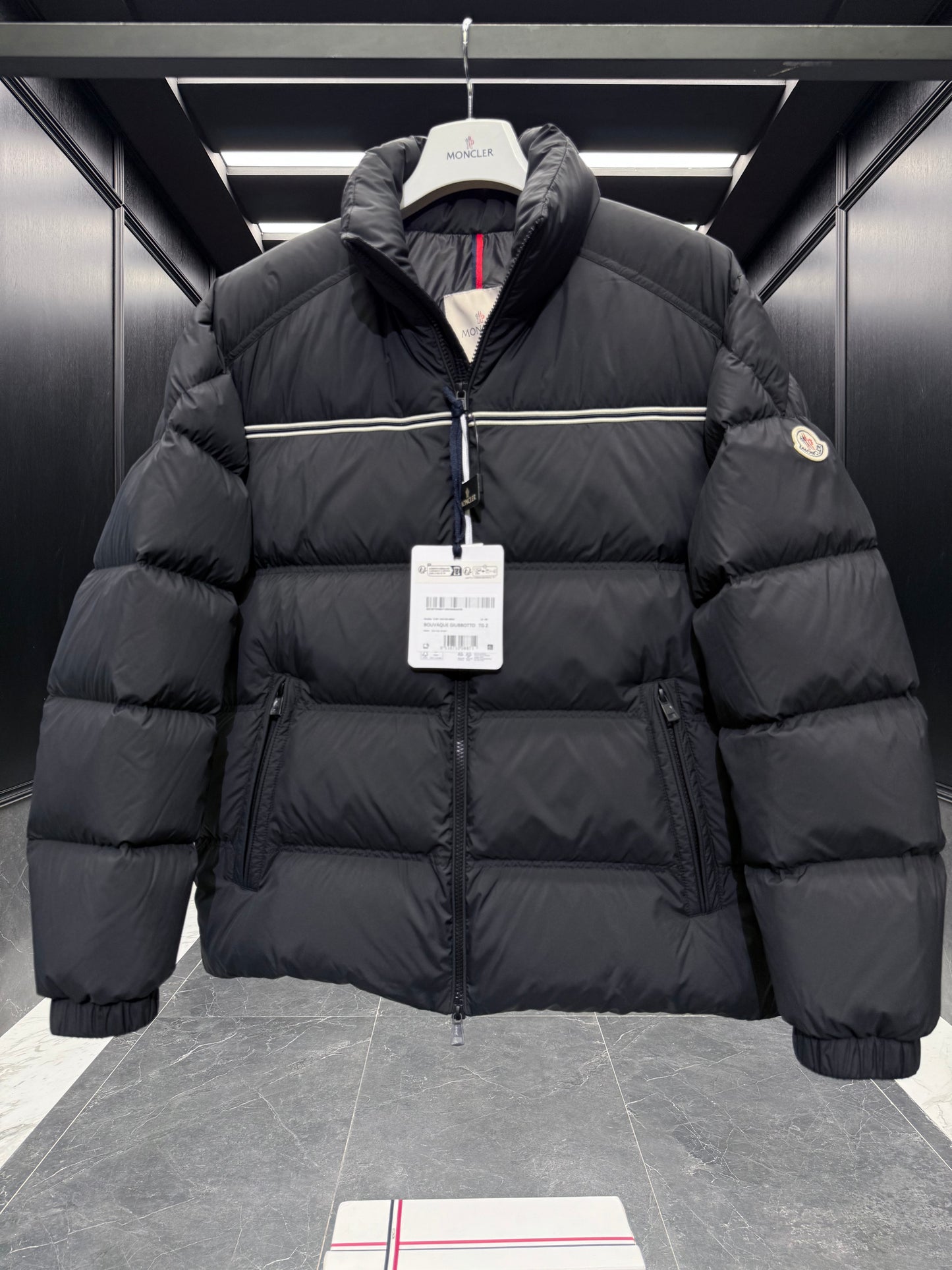 MONC BOUVAQUE JACKET