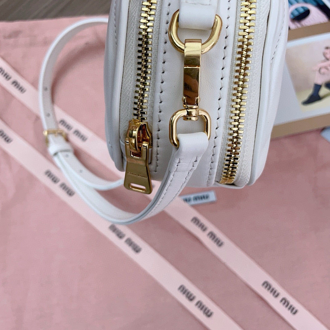 MIU M MATELASSE SHOULDER BAG