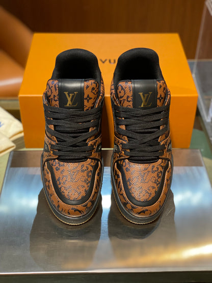 LOU TRAINERS