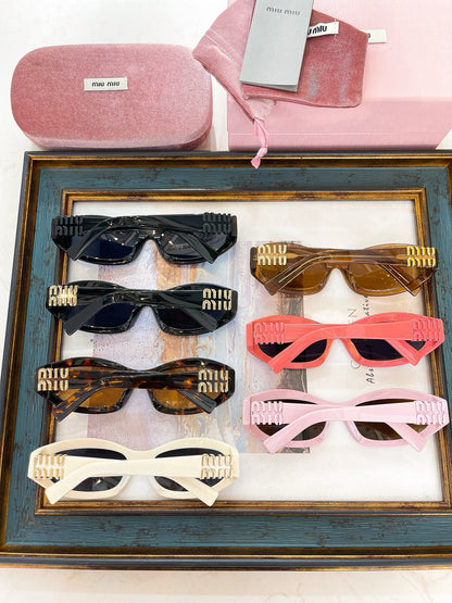 MIU M SUNGLASSES