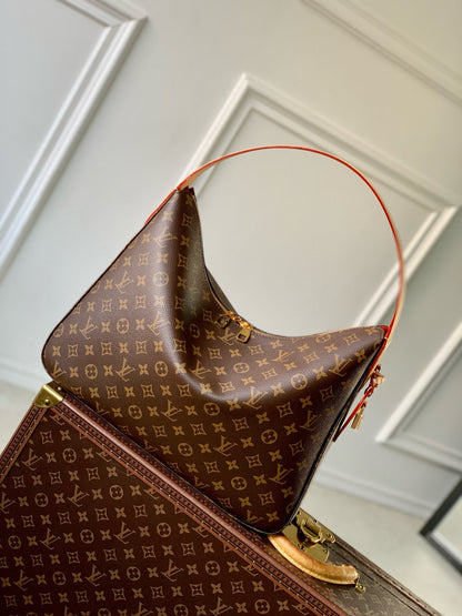 LOU SLOUCHY MM BAG