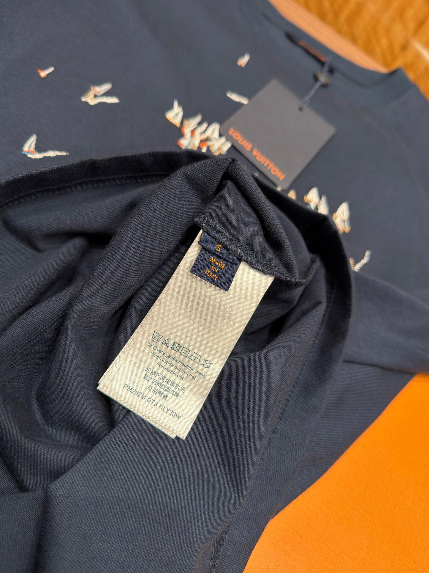 LOU T-SHIRT