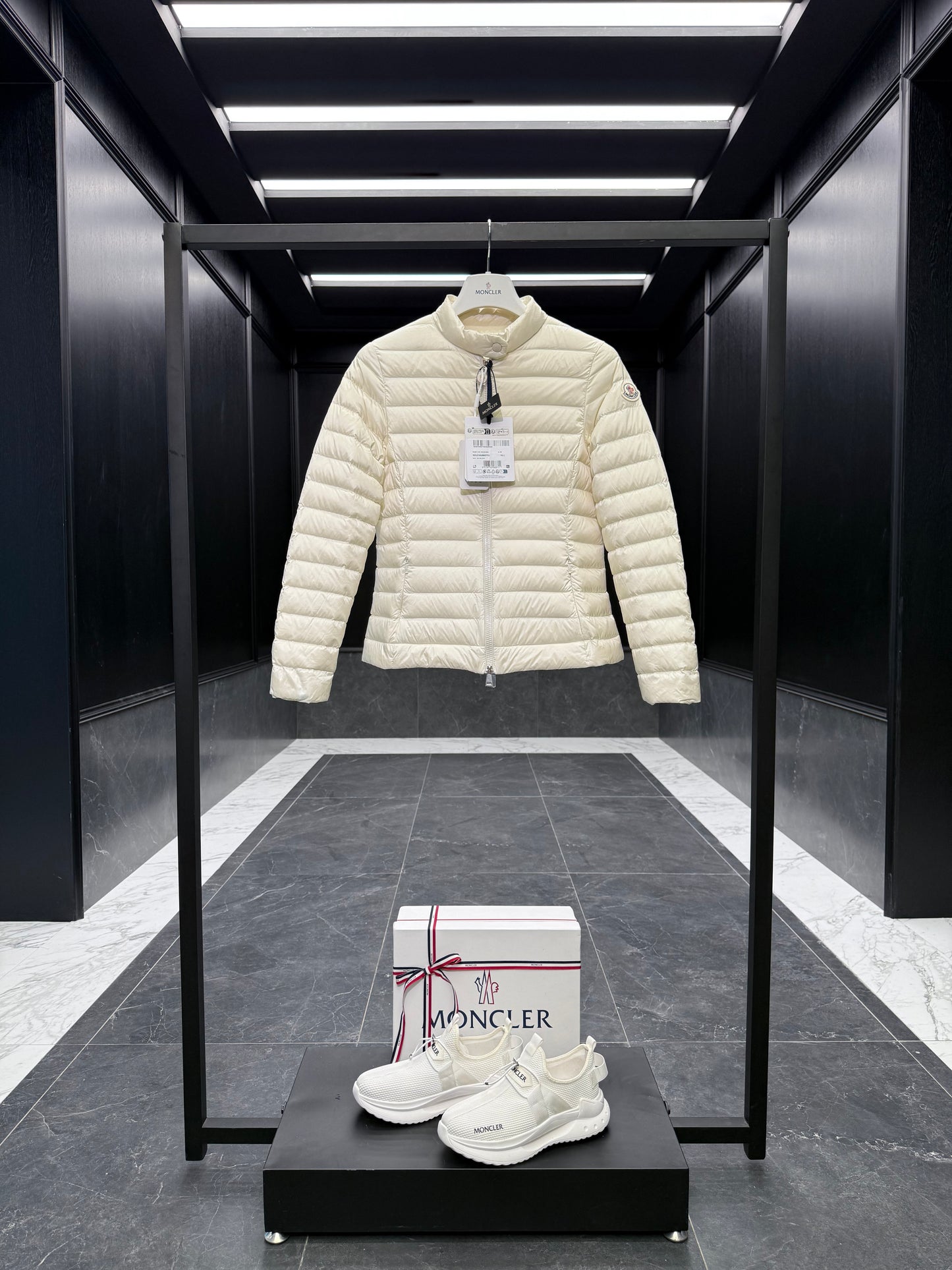 MONC IGELLE JACKET