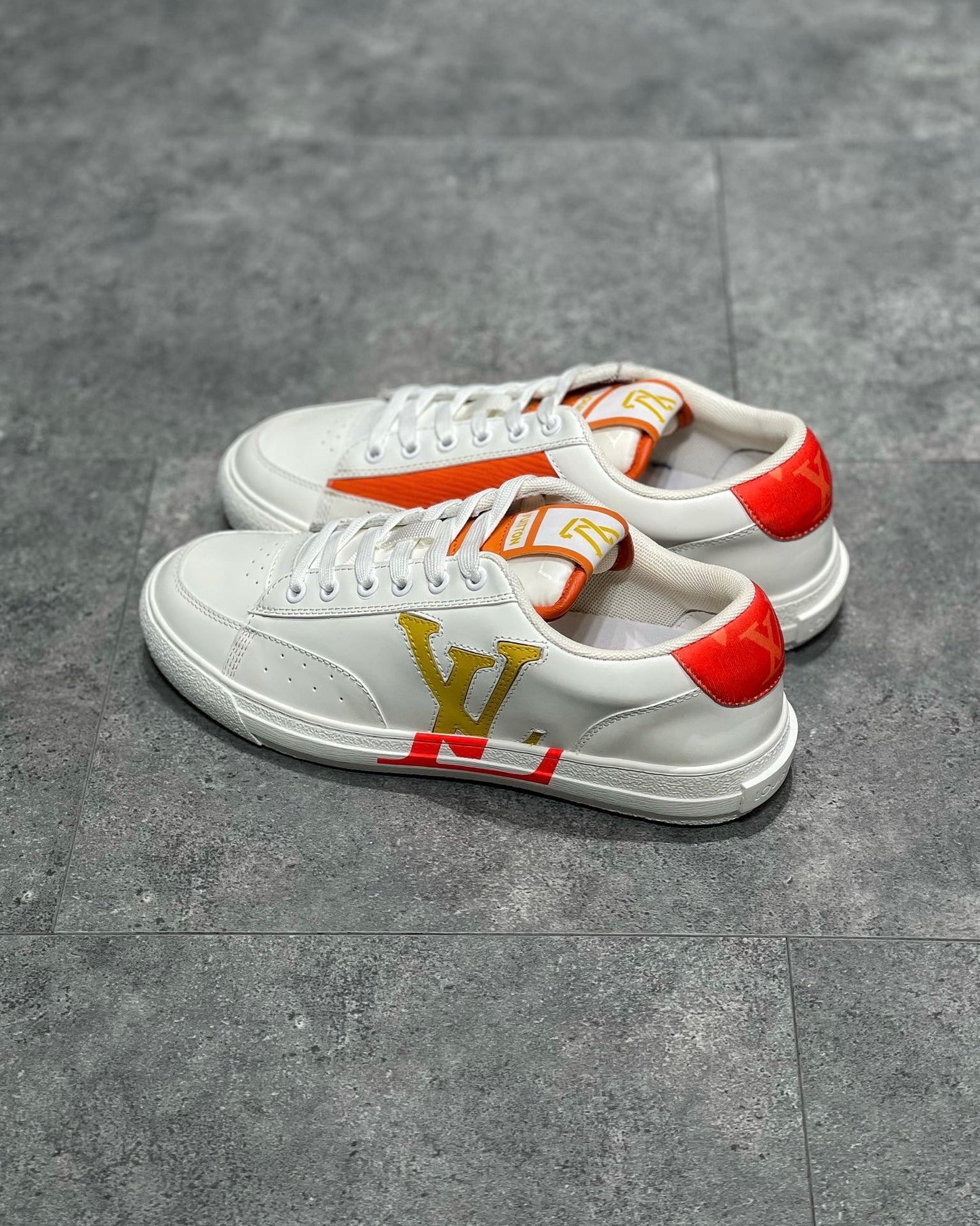 LOU TRAINERS