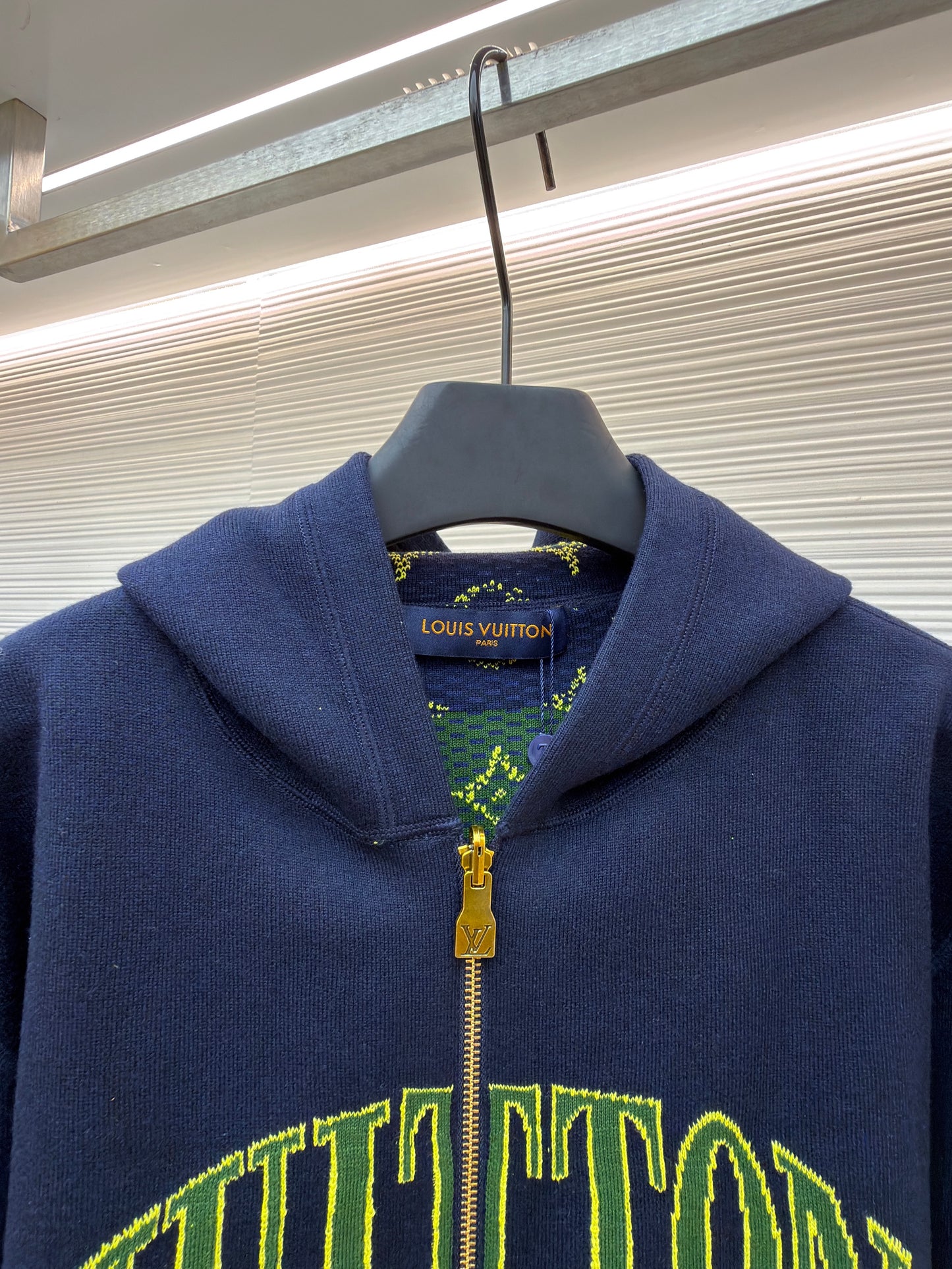 LOU ZIP HOODIE