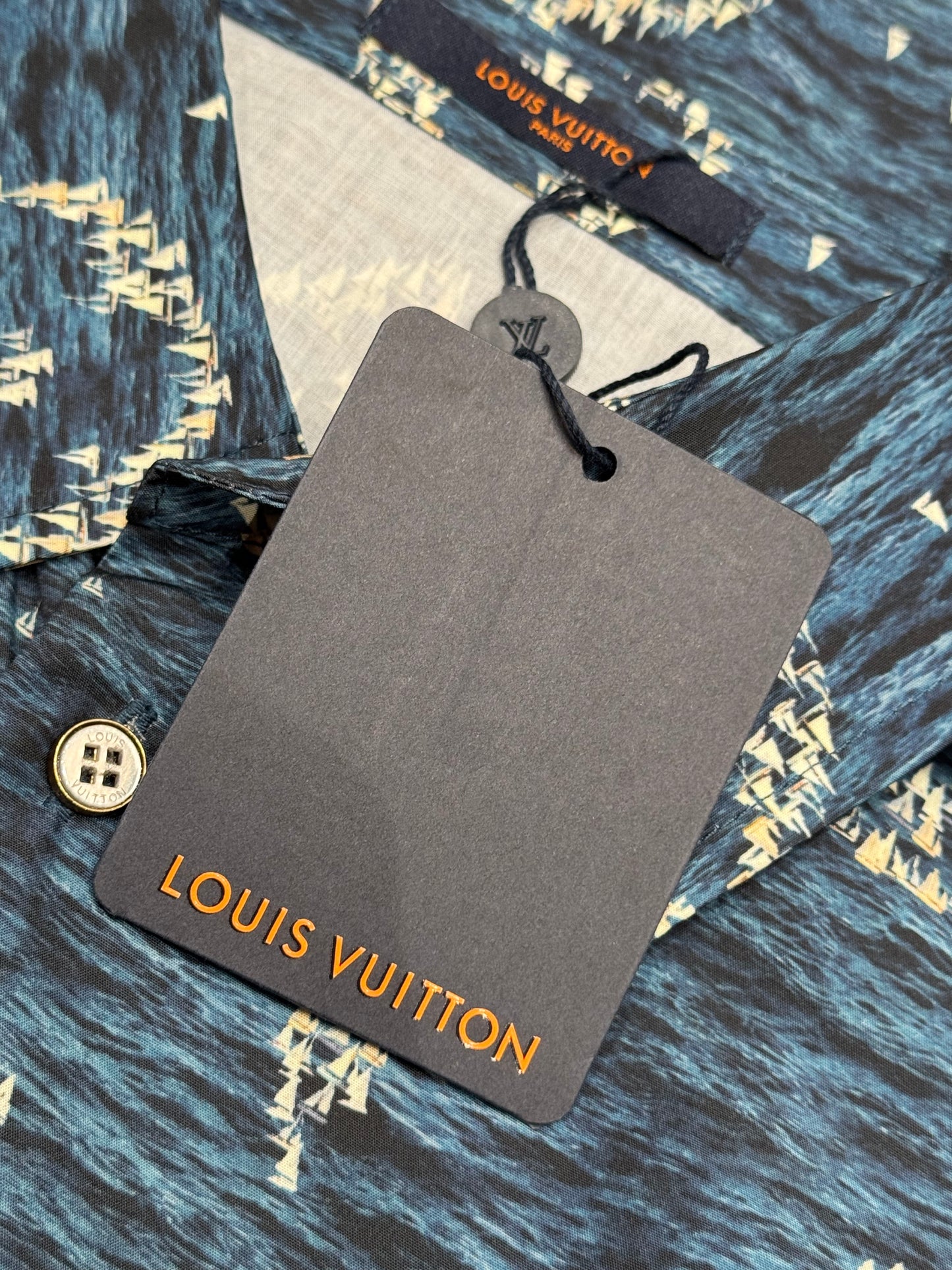 LOU SHIRT