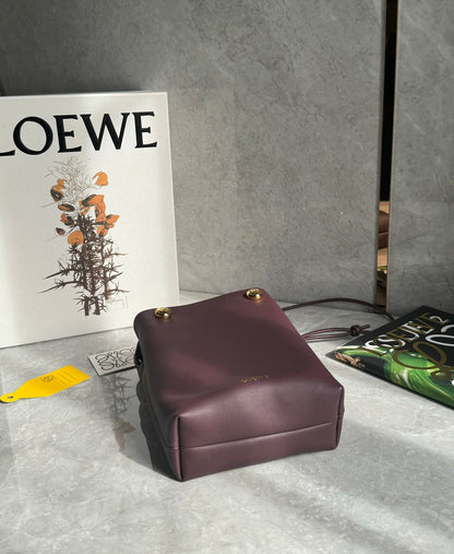 LOEW PEBBLE POUCH