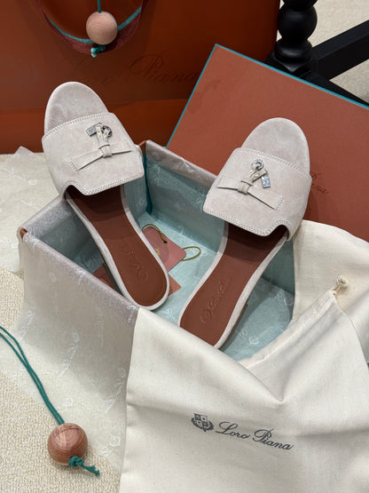 LORO P SUMMER CHARM SLIPPER