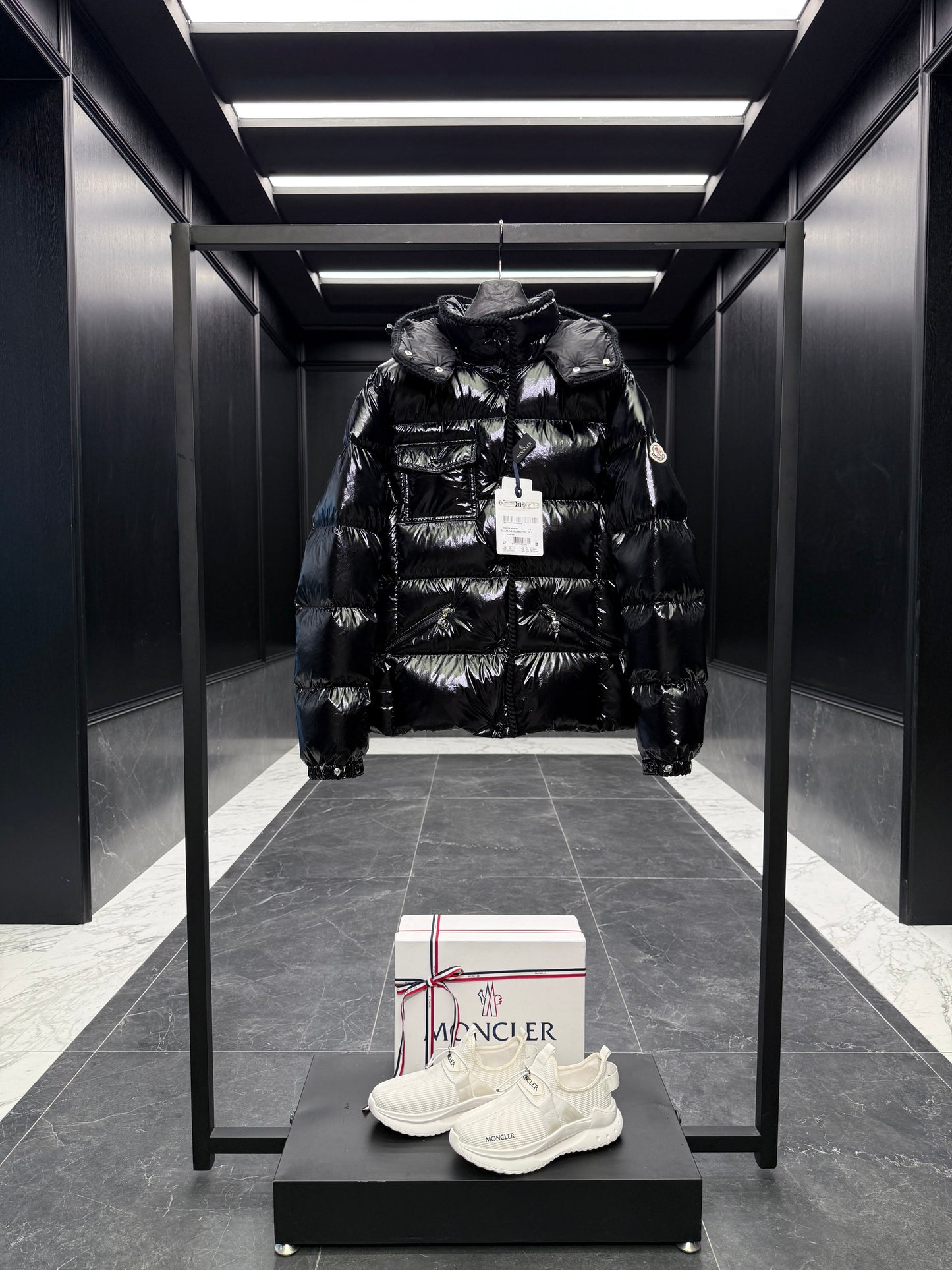 MONC GLAREINS JACKET