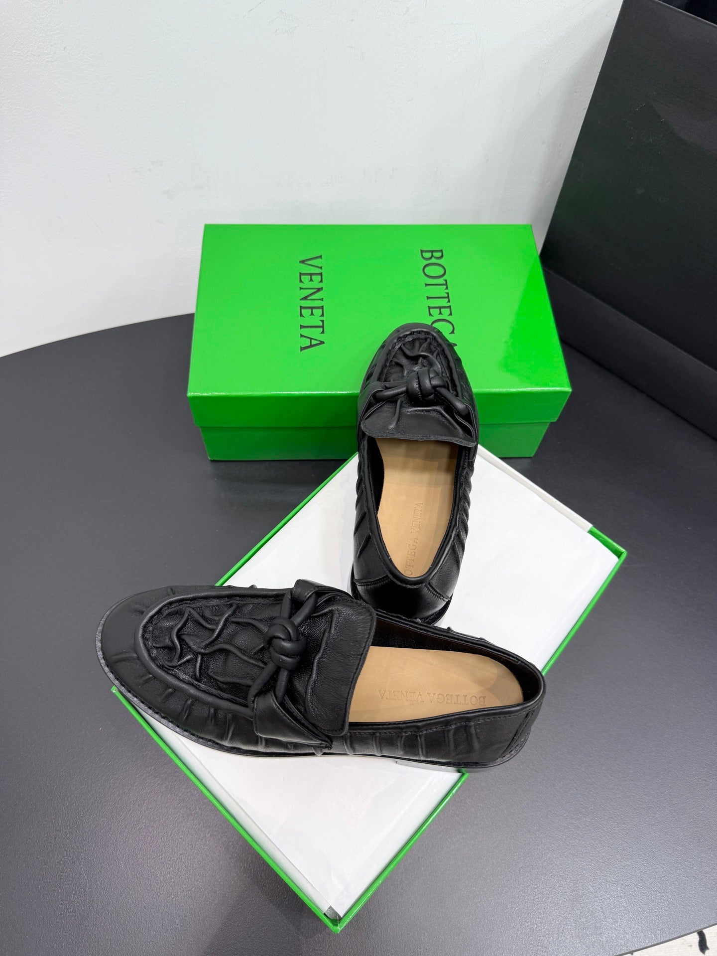 BOTT V LOAFERS