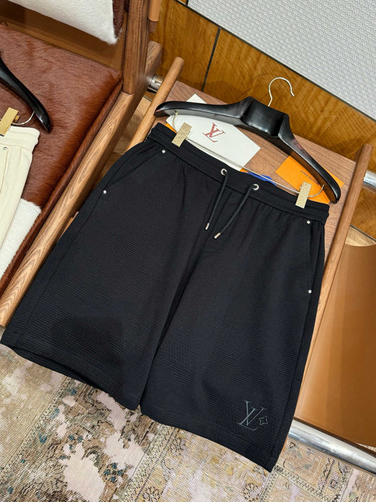 LOU SHORTS