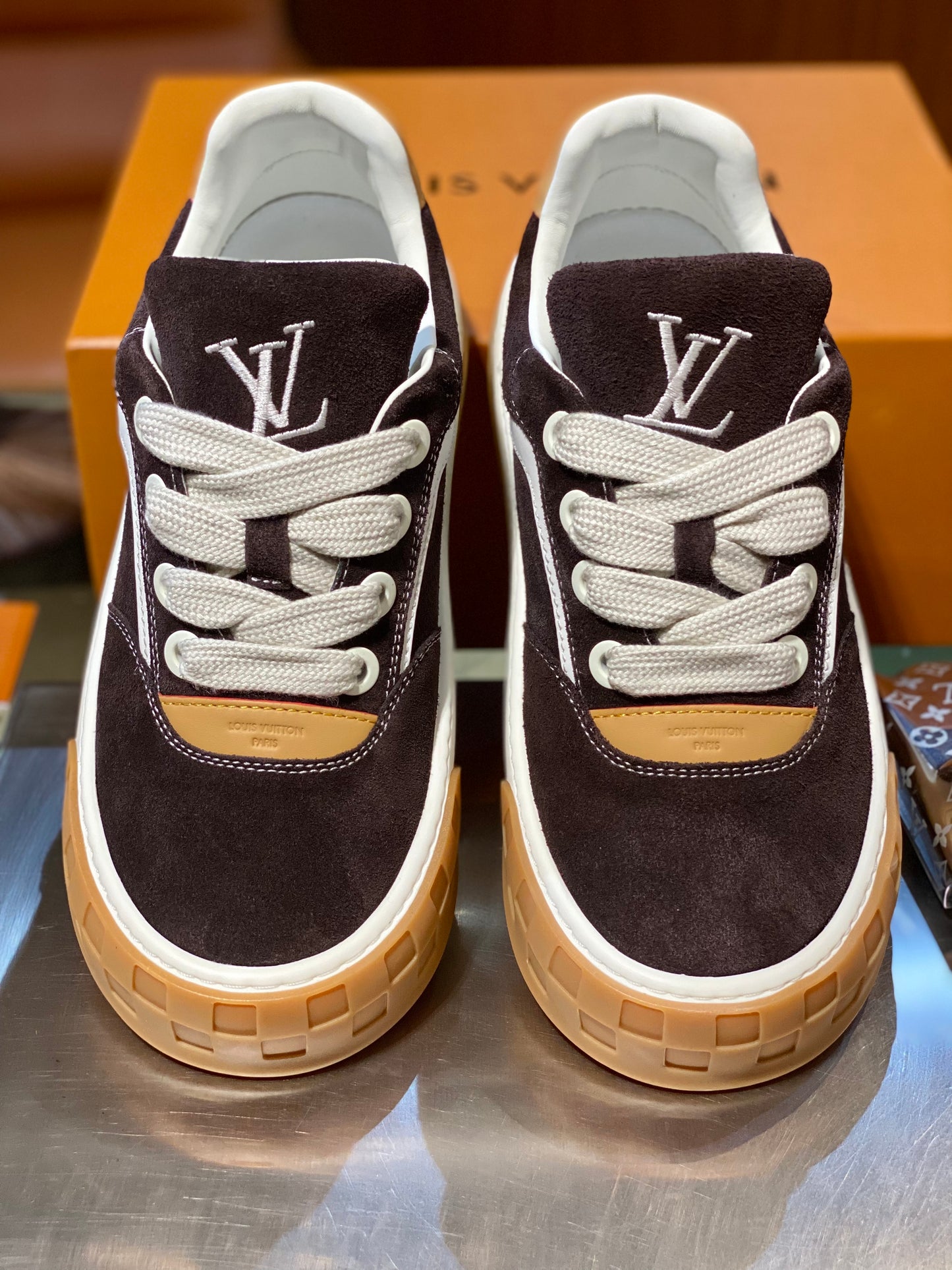 LOU TILTED SNEAKERS