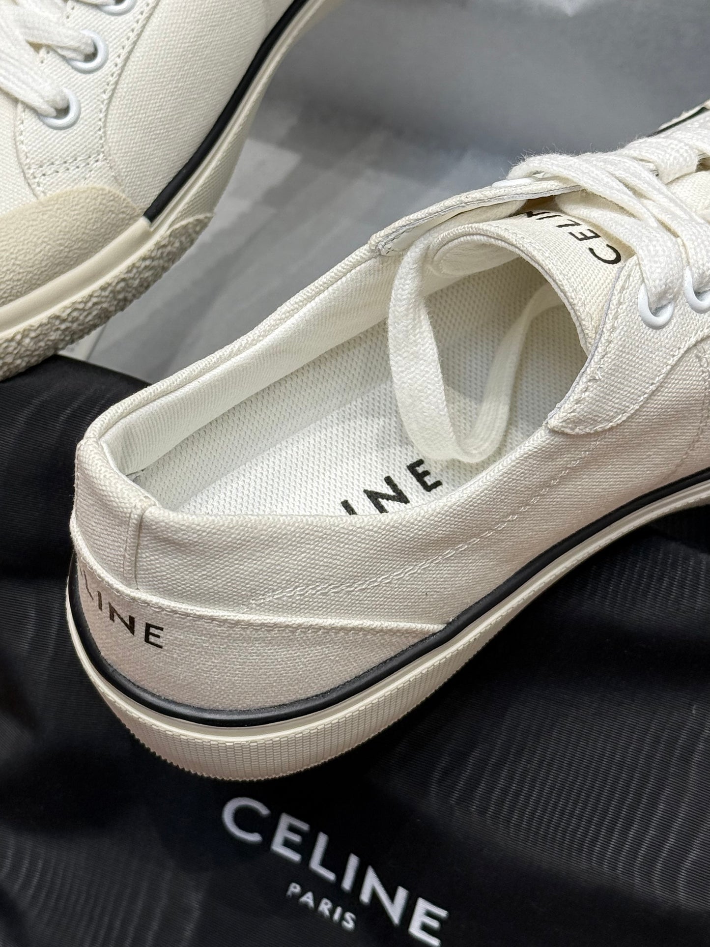 CEL SNEAKERS