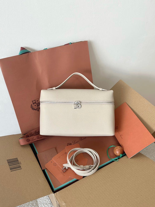 LORO P EXTRA POUCH L27