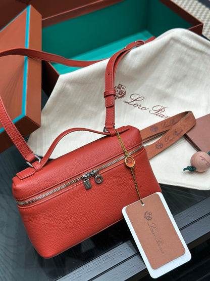 LORO P EXTRA POCKET L19 BAG