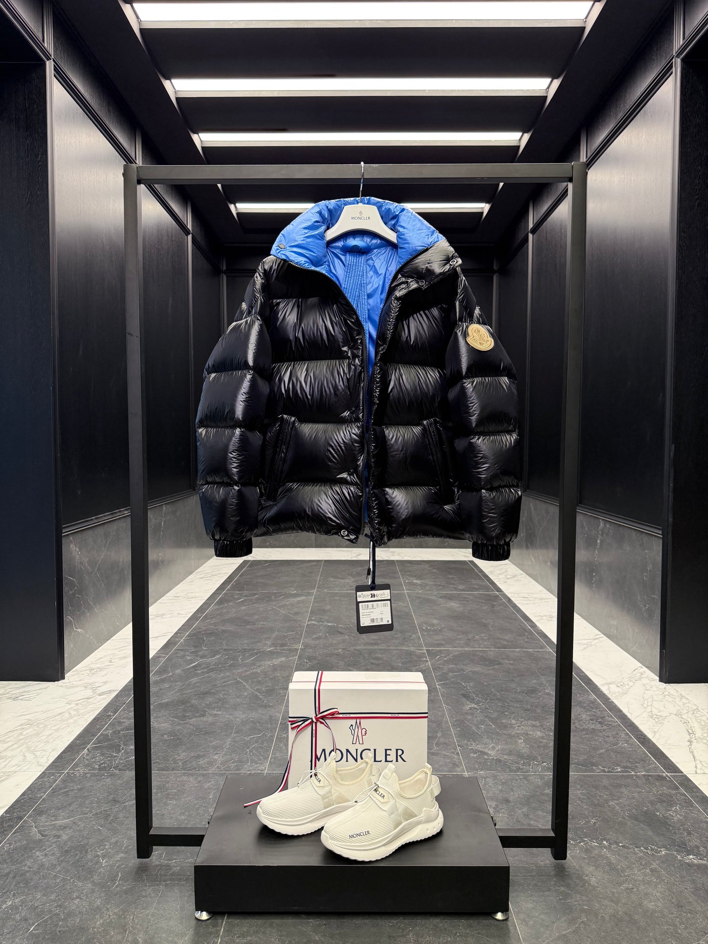 MONC DERVOX JACKET