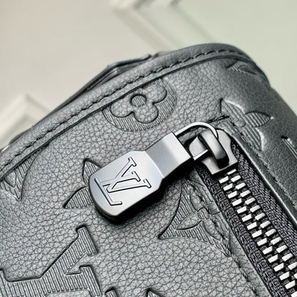 LOU PULSE MESSENGER BAG