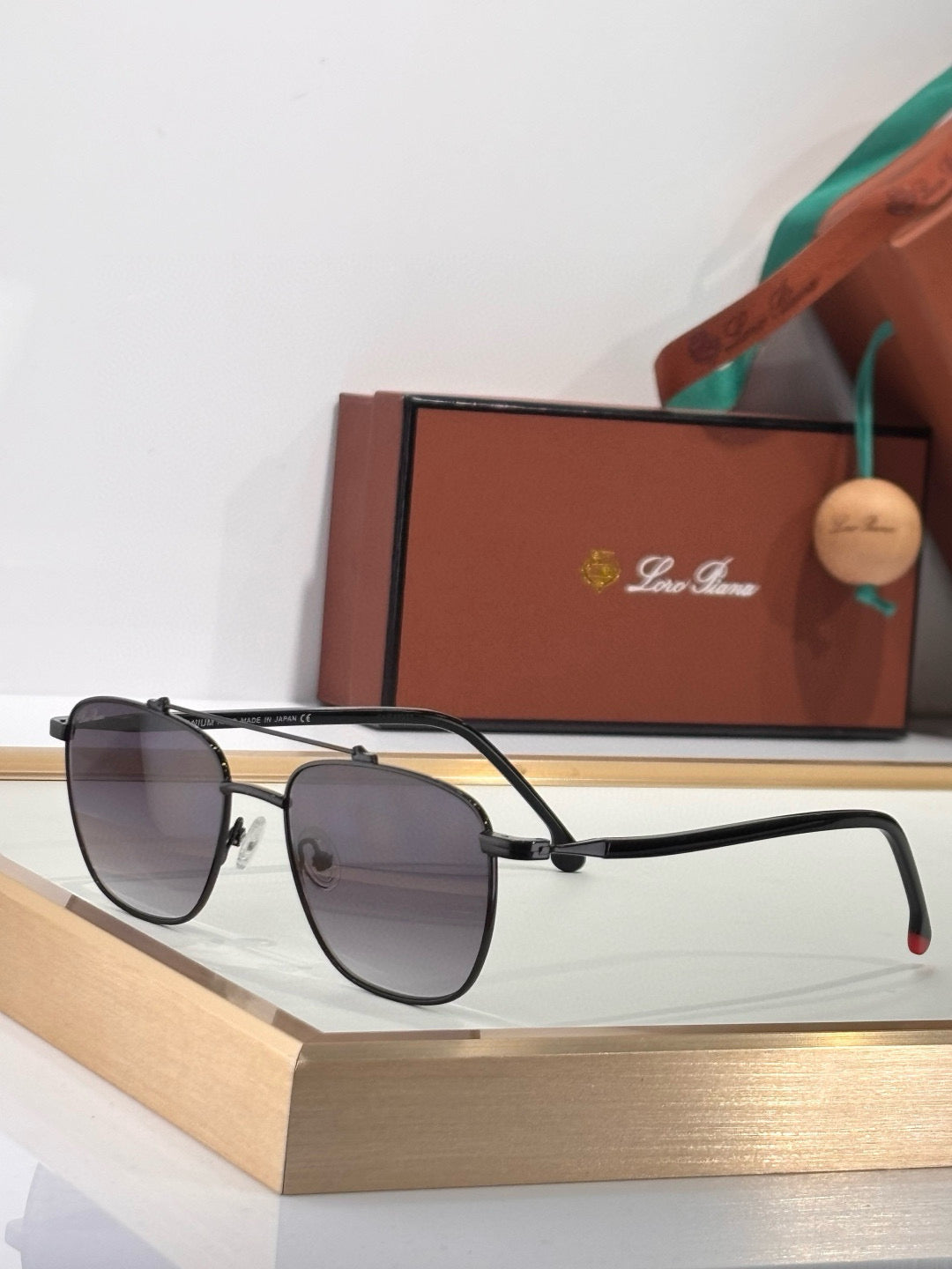 LORO P SUNGLASSES