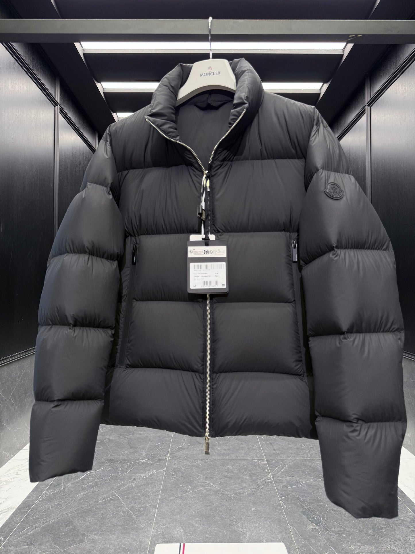 MONC TARN JACKET