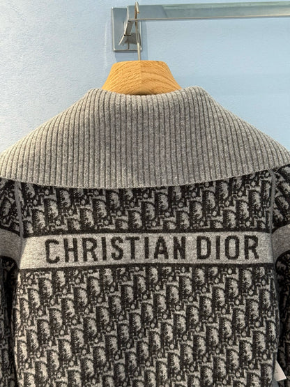CD ZIP JUMPER