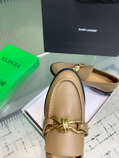 BOTT LOAFERS