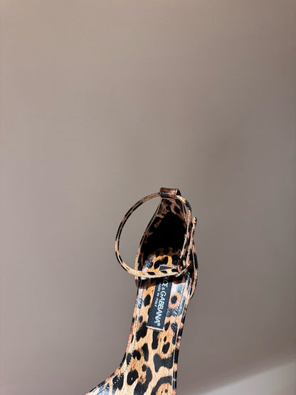D&G HEELS
