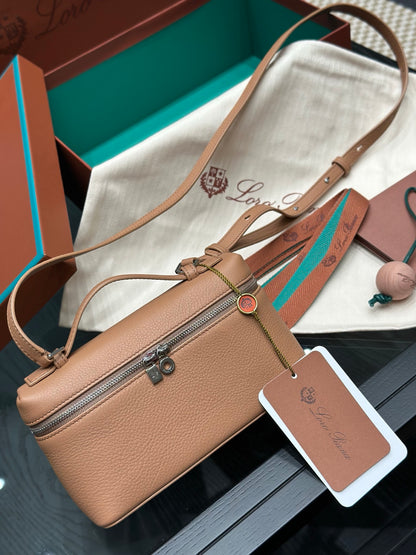 LORO P EXTRA POCKET L19 BAG