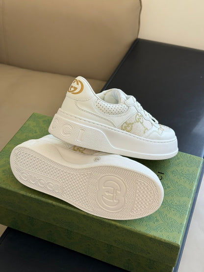 GG EMBOSSED SNEAKER