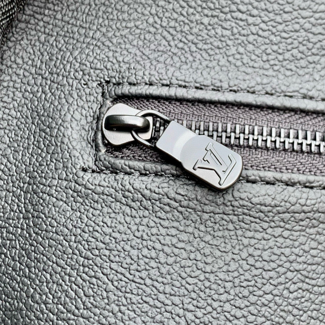 LOU DOPP KIT TOILETRY BAG