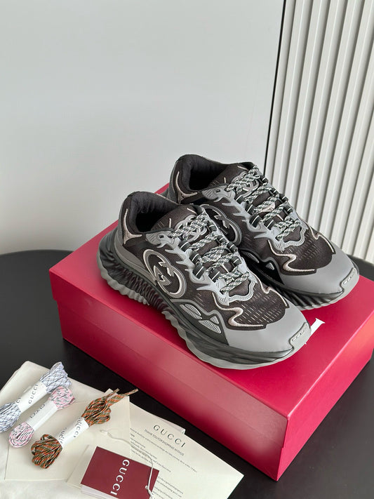 GG RIPPLE TRAINERS