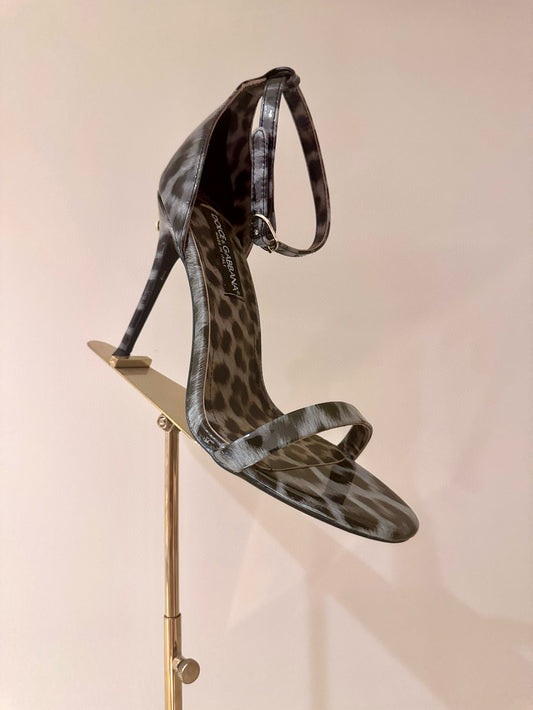 D&G HEELS