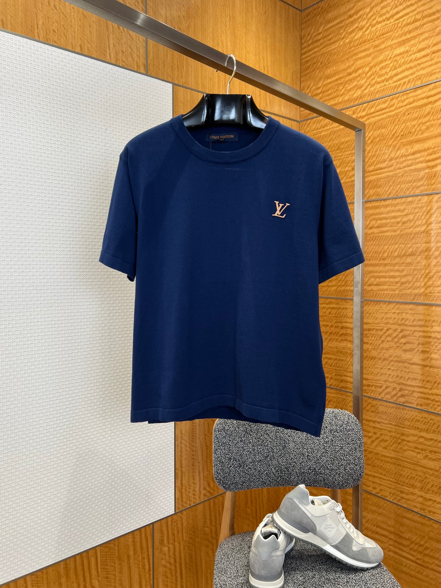 LOU T-SHIRT
