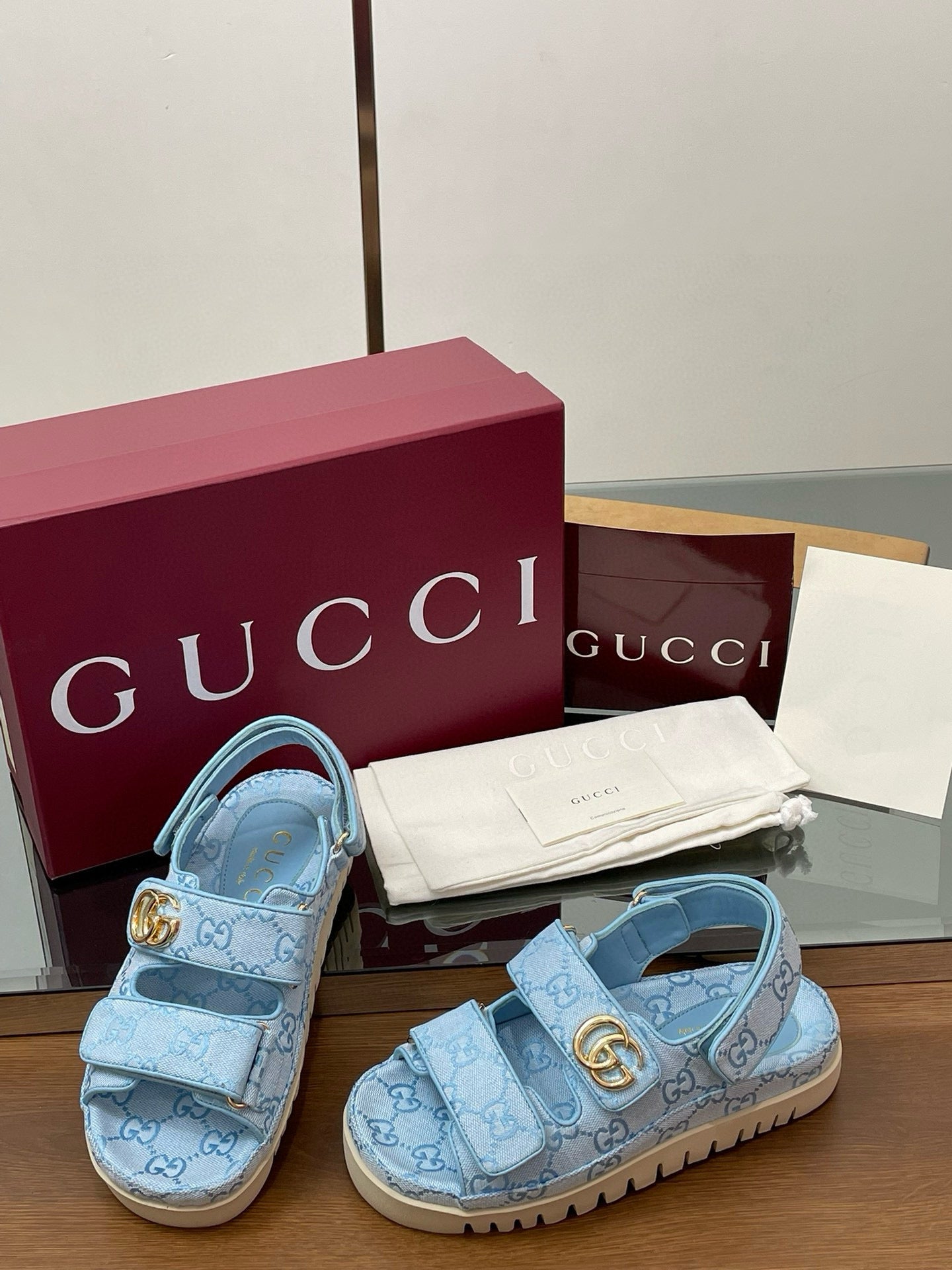 GG SANDALS