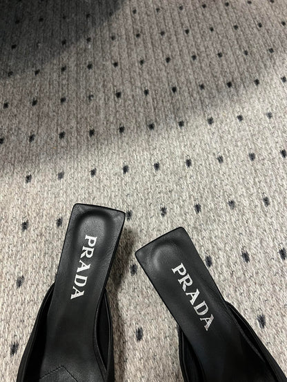 PD HEELS